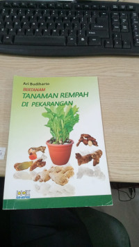 Image of bertanam tanaman rempah di pekarangan